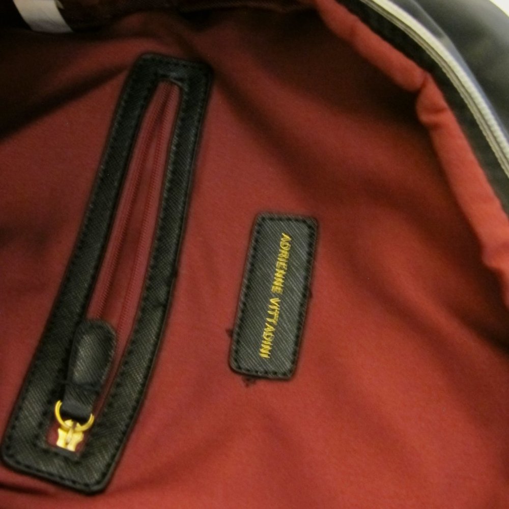 Adrienne Vittadini black backpack bag - Picture 7 of 9